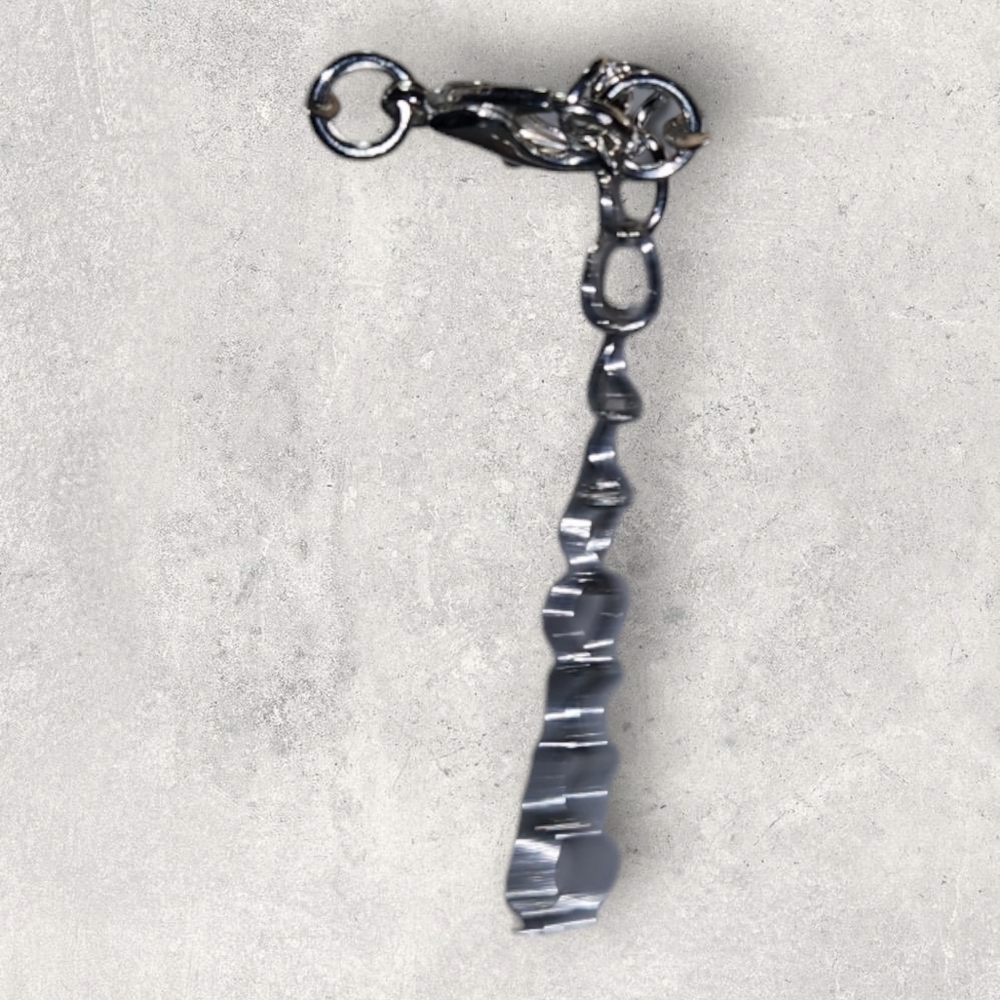 Teardrop / Arrowhead Shape Pendant - image 2